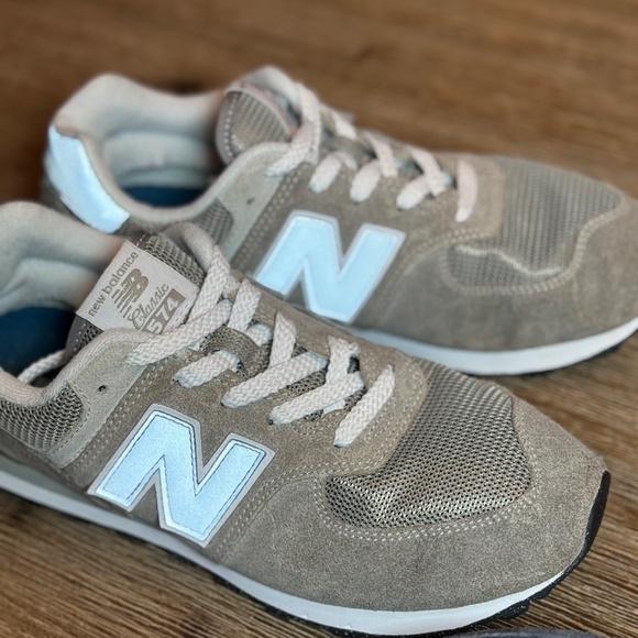 👟 👟  👟👟Two-Pack: New Balance 574 Classic Sneakers - Unisex Lot (Size 23 cm) - Picture 6 of 10